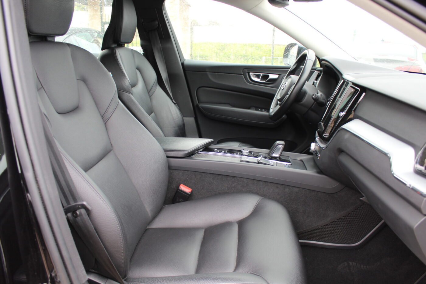 VOLVO XC60 2.0 Diésel Mild-hybrid 