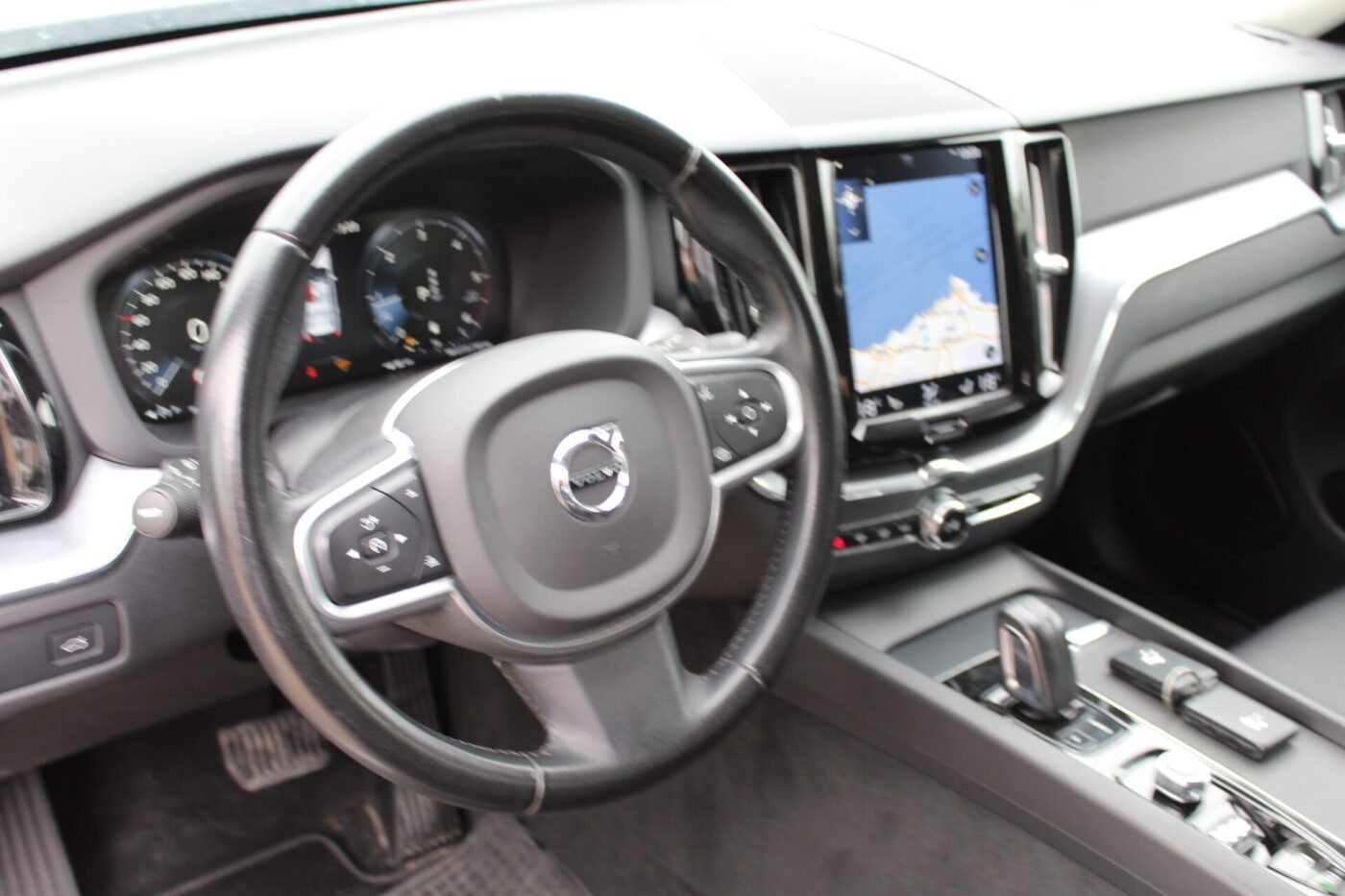 VOLVO XC60 2.0 Diésel Mild-hybrid 