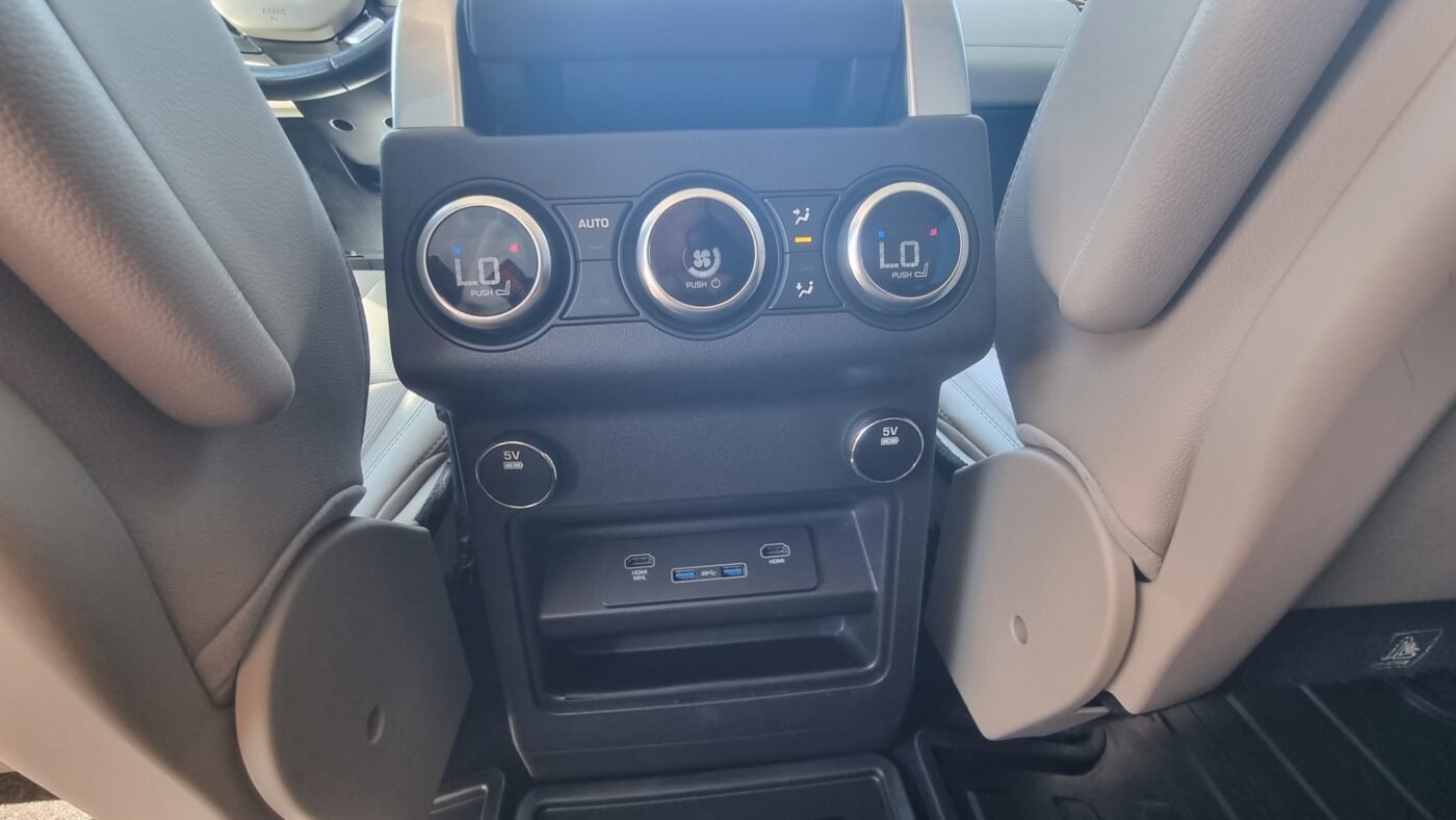 LAND-ROVER Discovery 2.0 Disel luxury 7 Plazas