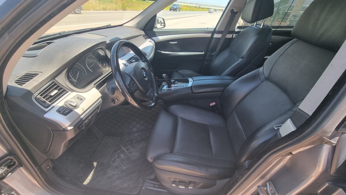 BMW 5 550i
