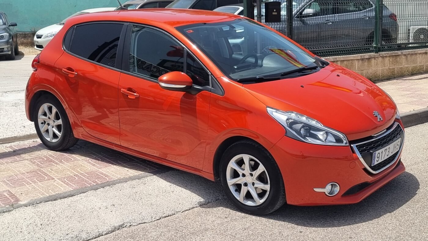 PEUGEOT 208 1.6 Diésel 