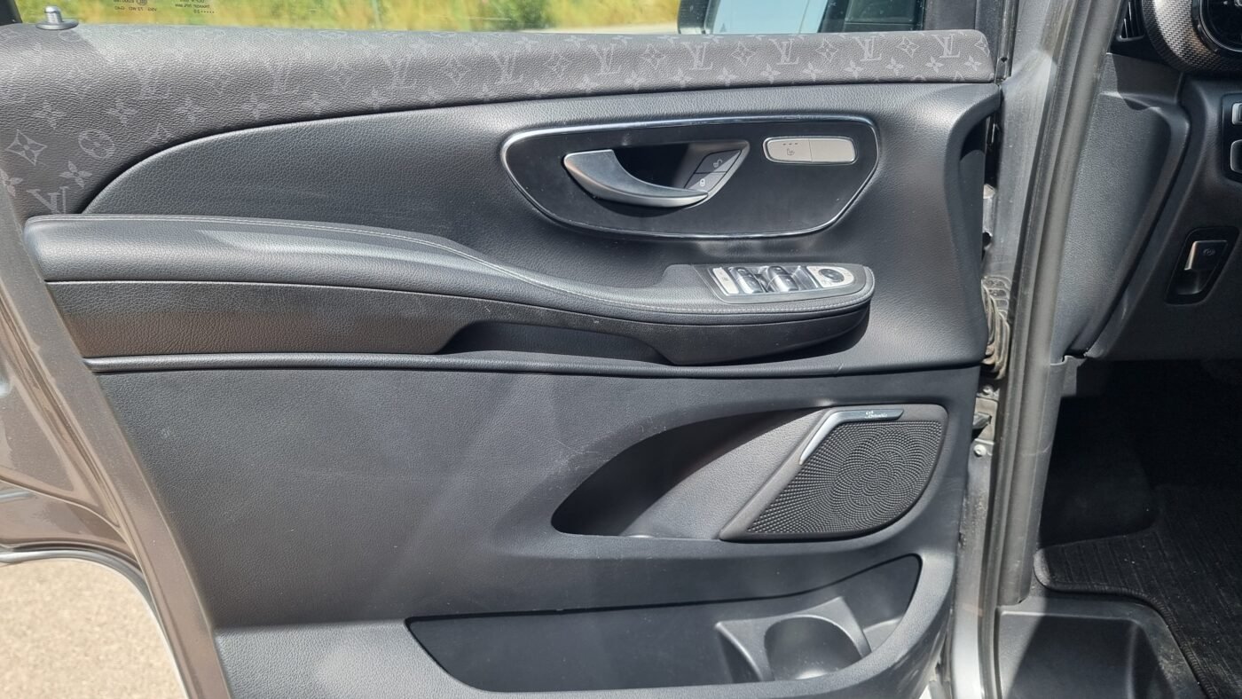 MERCEDES-BENZ V 300 2.0 AMG