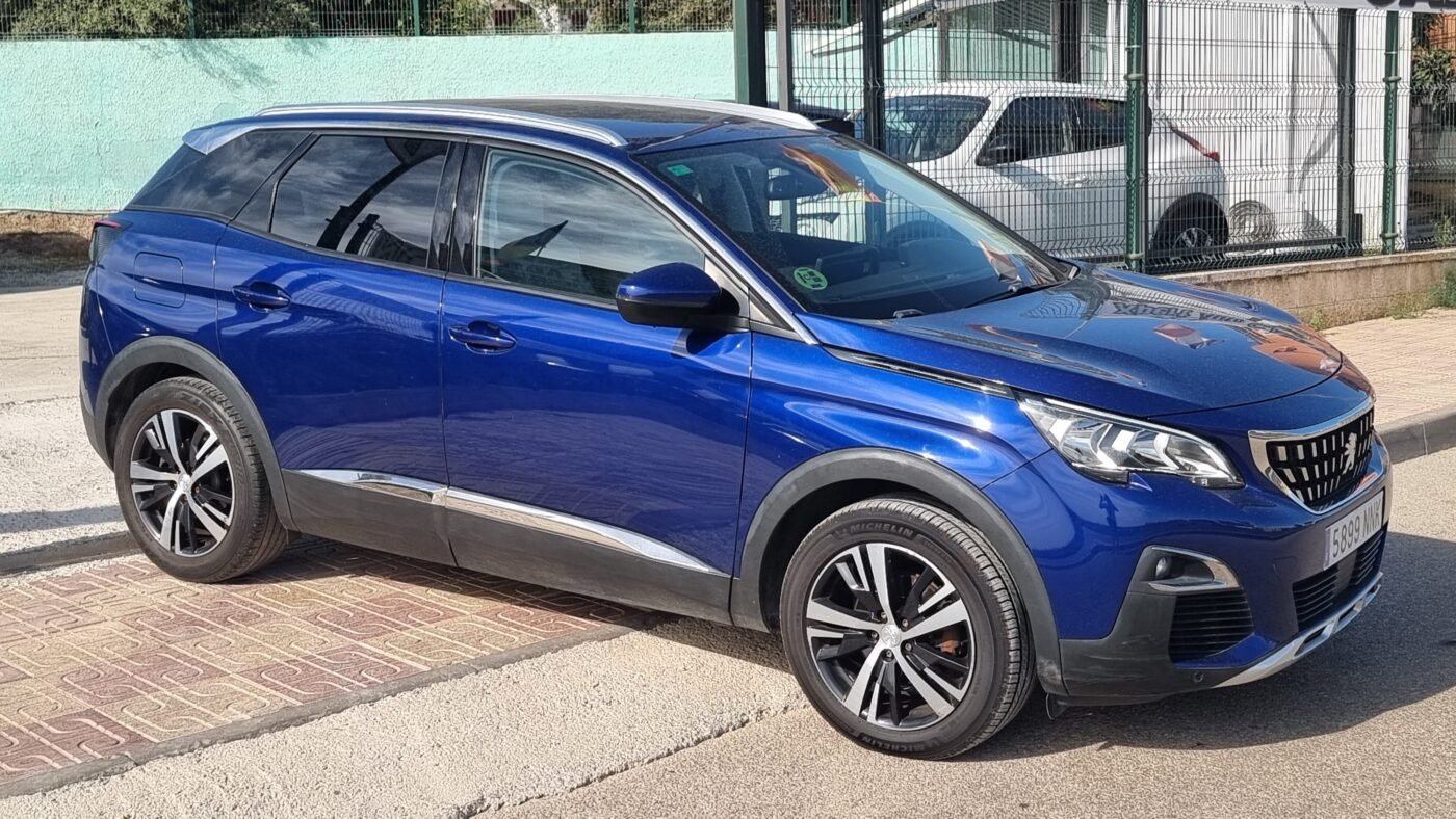 PEUGEOT 3008 1.2 Gasolina-Petrol 
