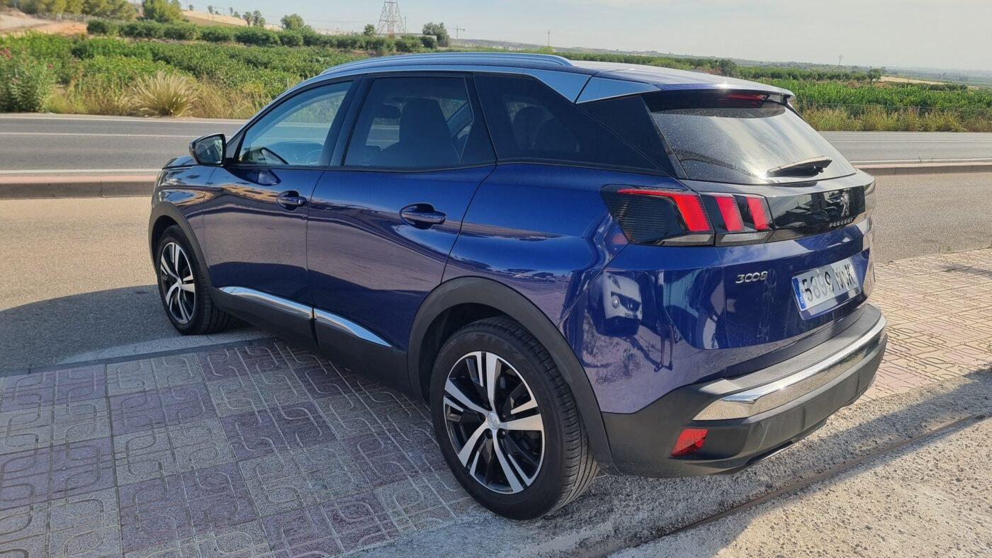 PEUGEOT 3008 1.2 Gasolina-Petrol 