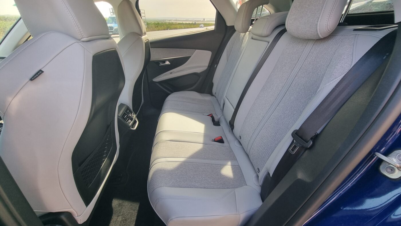 PEUGEOT 3008 1.2 Gasolina-Petrol 