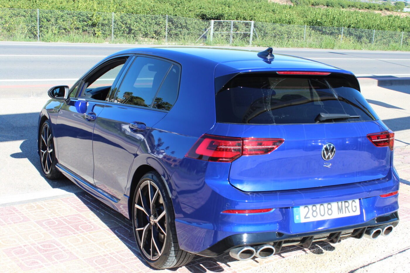 VOLKSWAGEN Golf 2.0 R 