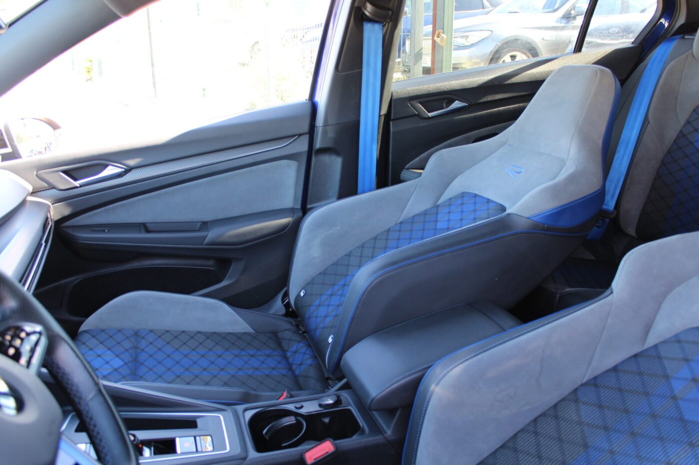 VOLKSWAGEN Golf 2.0 R 